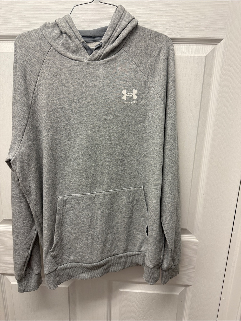 Under Armour Men's Light Gray Pullover Hoodie